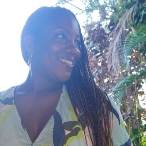 Meet your Posher, Aisha